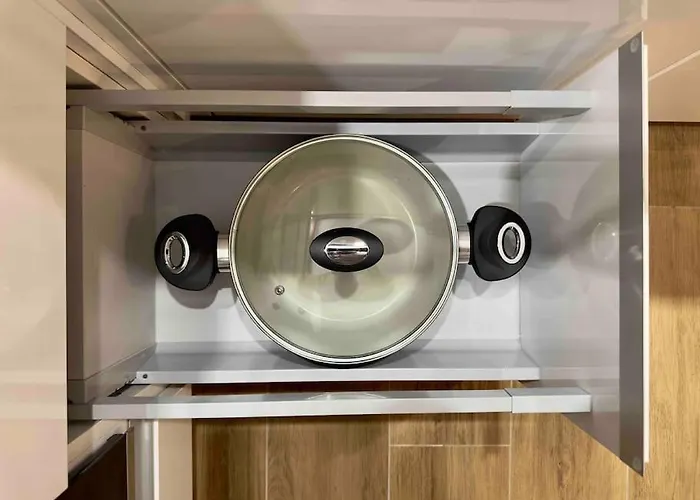 Apartamento Anaya, 3º Piso, A Estrenar En Pleno Centro De Granada
