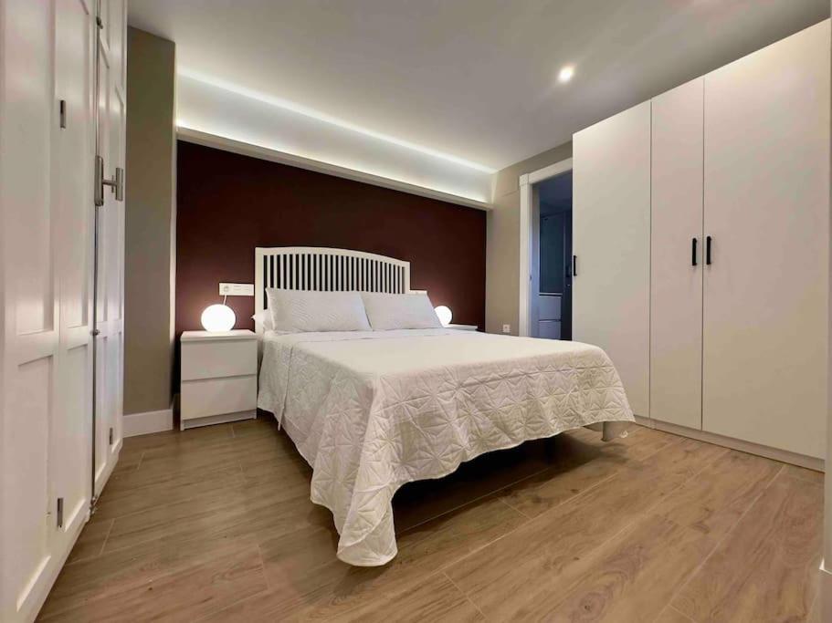 Anaya, 3º Piso, A Estrenar En Pleno Centro De Appartement *